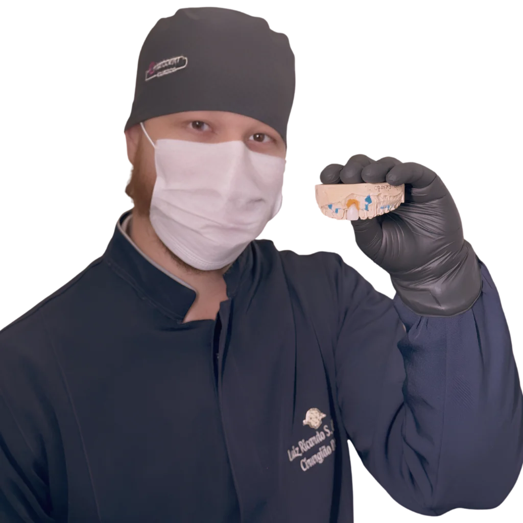 Dr. Luiz Ricardo Santos Oliveira